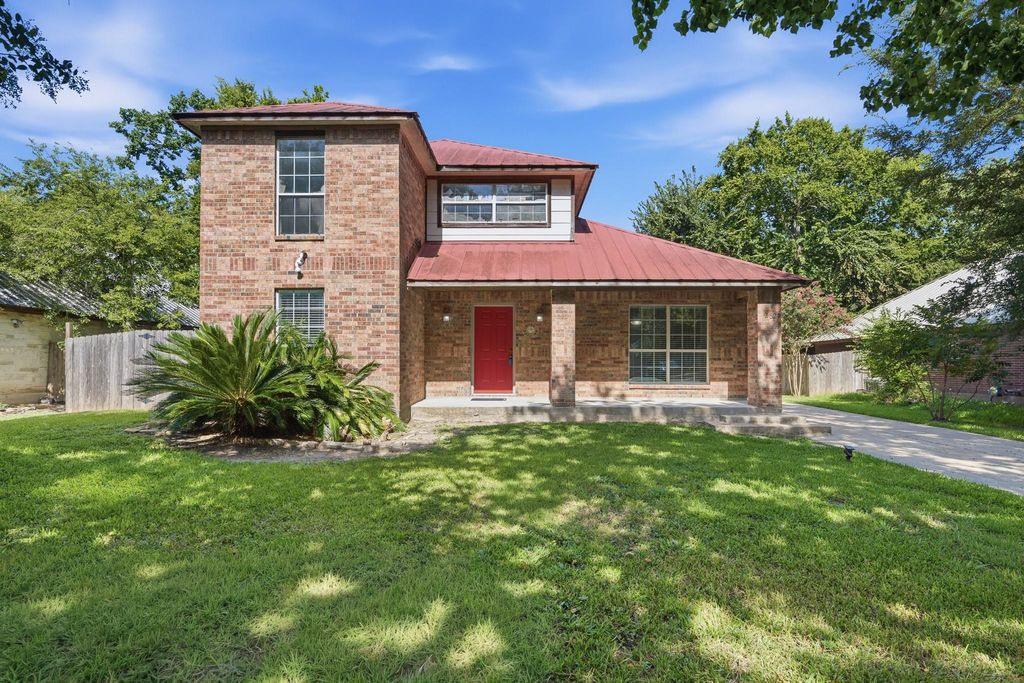 2527 S San Antonio Street, Pearland, TX 77581