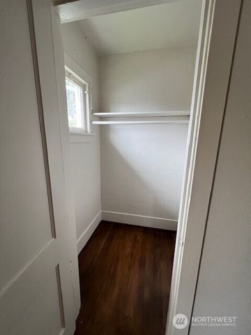 1104 S Prospect Street, Tacoma, WA 98405