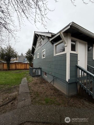 1104 S Prospect Street, Tacoma, WA 98405