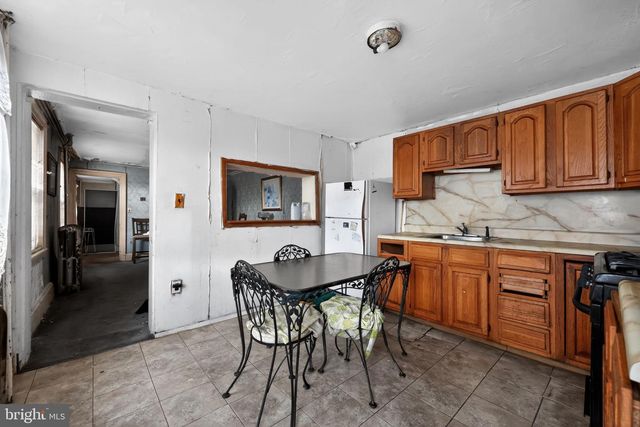 1437 N 8TH ST, Philadelphia, PA 19122