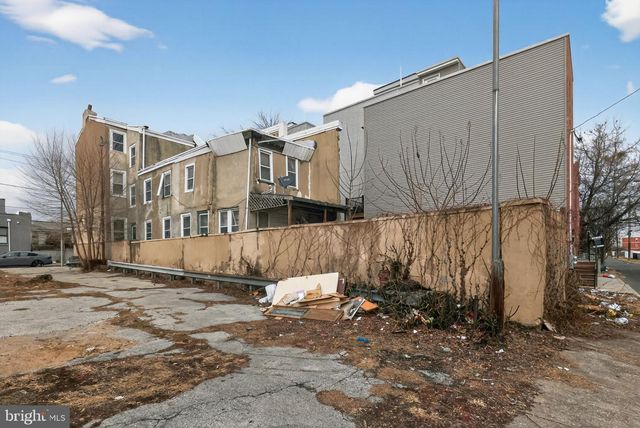 1437 N 8TH ST, Philadelphia, PA 19122