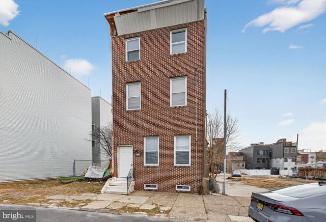 1437 N 8TH ST, Philadelphia, PA 19122