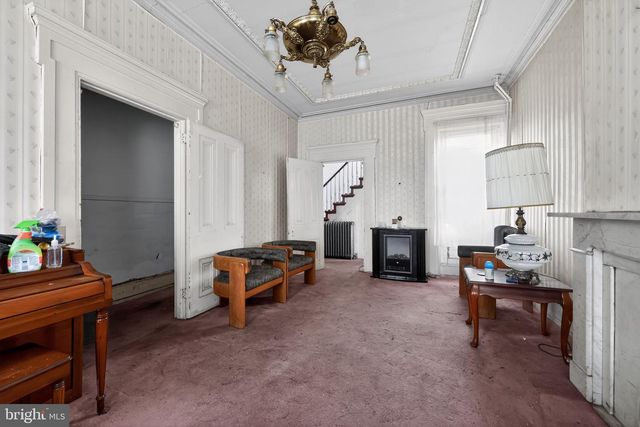 1437 N 8TH ST, Philadelphia, PA 19122