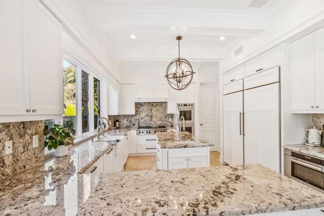 7345 Vista Rancho Ct, Rancho Santa Fe, CA 92067