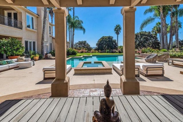 7345 Vista Rancho Ct, Rancho Santa Fe, CA 92067