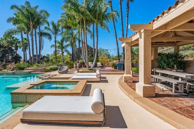 7345 Vista Rancho Ct, Rancho Santa Fe, CA 92067