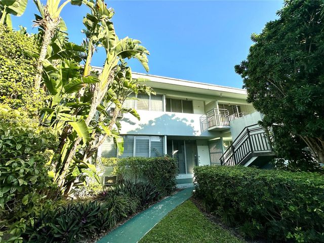 1060 98th Street 24, Bay Harbor Islands, FL 33154