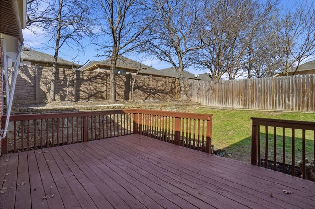 2704 Hearthside Lane, Mansfield, TX 76063