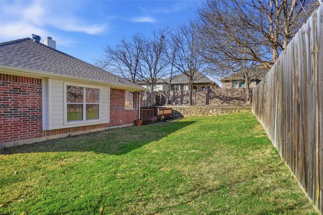 2704 Hearthside Lane, Mansfield, TX 76063