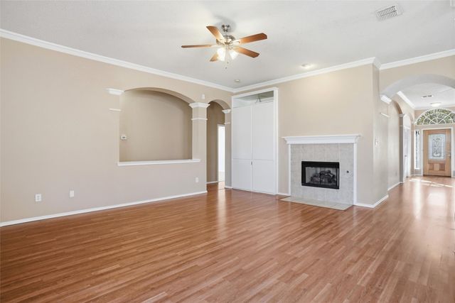 2704 Hearthside Lane, Mansfield, TX 76063