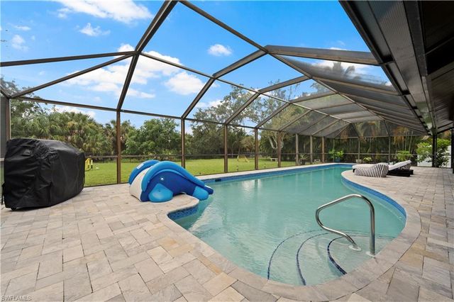 6560 Kestrel CIR, Fort Myers, FL 33966