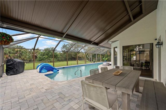 6560 Kestrel CIR, Fort Myers, FL 33966