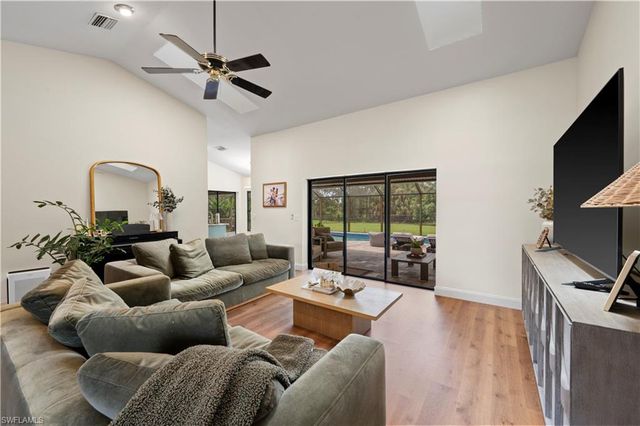 6560 Kestrel CIR, Fort Myers, FL 33966