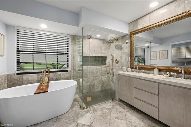 6560 Kestrel CIR, Fort Myers, FL 33966