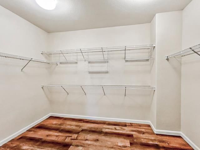 5716 Alder Bridge Ct, Elk Grove, CA 95757