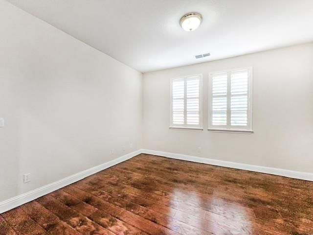 5716 Alder Bridge Ct, Elk Grove, CA 95757