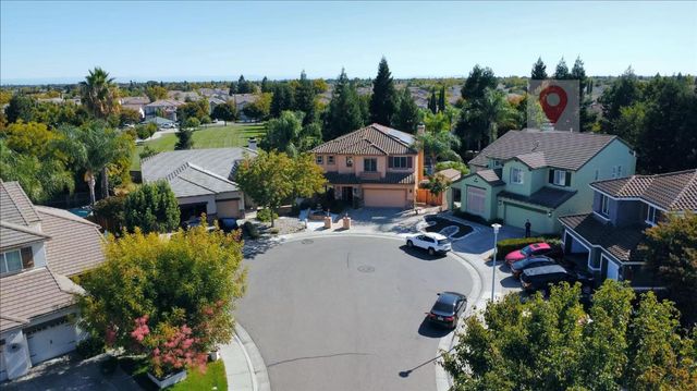 5716 Alder Bridge Ct, Elk Grove, CA 95757