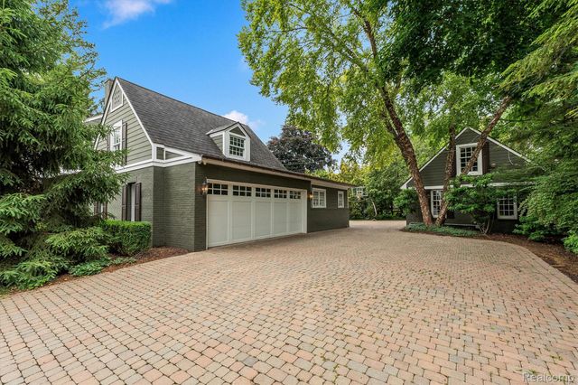 1269 Willow Lane, Birmingham, MI 48009