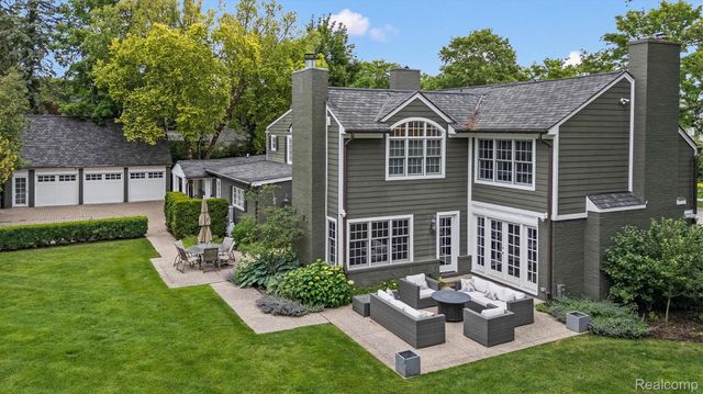 1269 Willow Lane, Birmingham, MI 48009