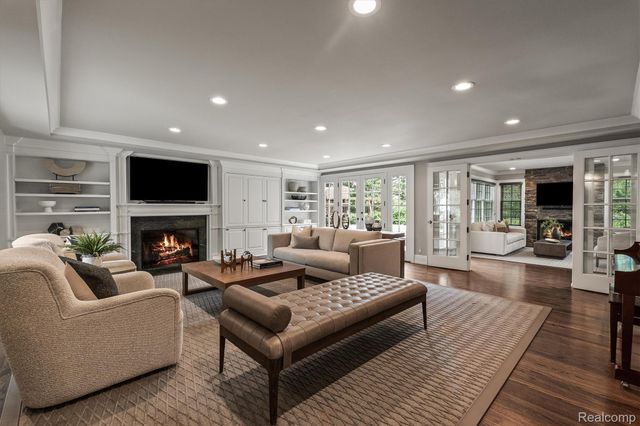 1269 Willow Lane, Birmingham, MI 48009