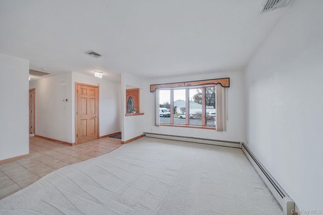 52 San Rafael Avenue, Holbrook, NY 11741