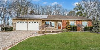 52 San Rafael Avenue, Holbrook, NY 11741