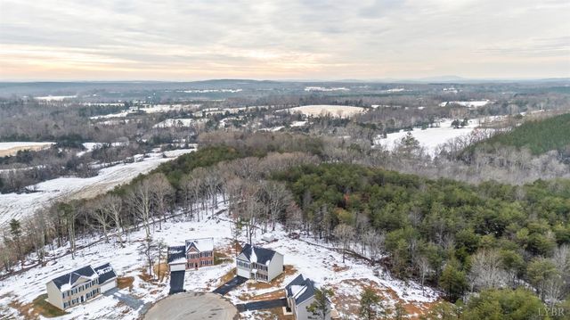 155 Treasure Ct, Rustburg, VA 24588