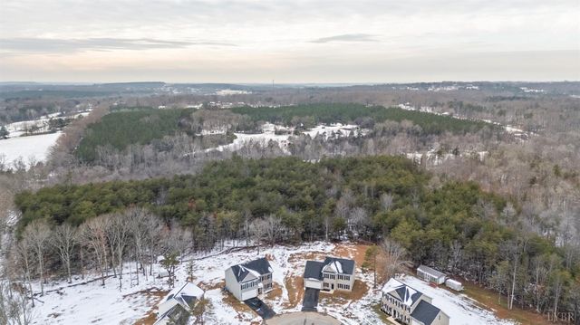 155 Treasure Ct, Rustburg, VA 24588