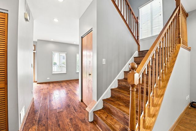 2554 Warm Springs Lane, Naperville, IL 60564