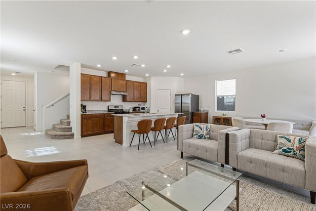 10034 Sir Atlas Court, Las Vegas, NV 89148