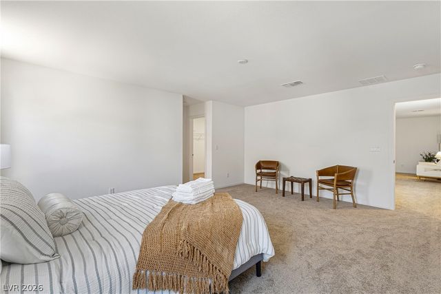 10034 Sir Atlas Court, Las Vegas, NV 89148