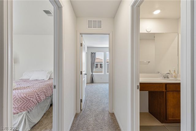 10034 Sir Atlas Court, Las Vegas, NV 89148