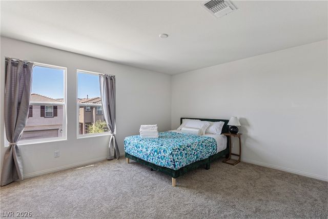 10034 Sir Atlas Court, Las Vegas, NV 89148