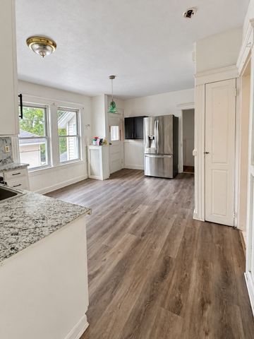 25 Sunset Avenue 2, Methuen, MA 01844