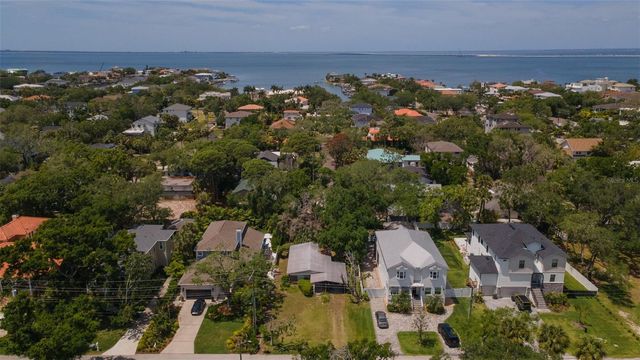 2305 S OCCIDENT STREET, Tampa, FL 33629