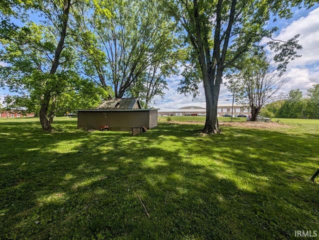 7558 S Strain Ridge Road, Bloomington, IN 47401