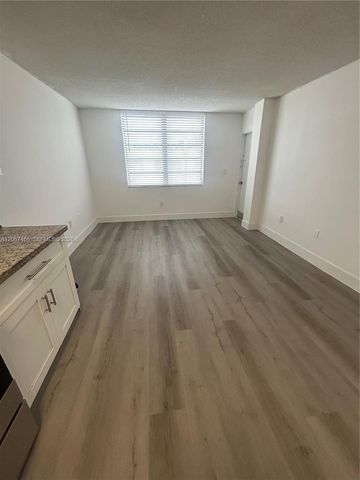 1250 NE 125th Street 410C, North Miami, FL 33161