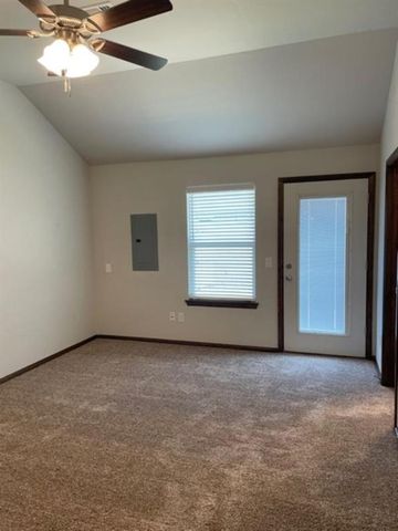 2428 Northcreek Street, Oklahoma City, OK 73128