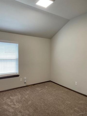 2428 Northcreek Street, Oklahoma City, OK 73128