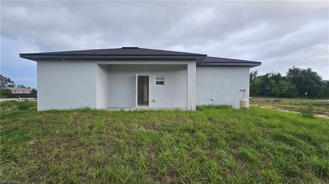 3318 1st ST SW, Lehigh Acres, FL 33976
