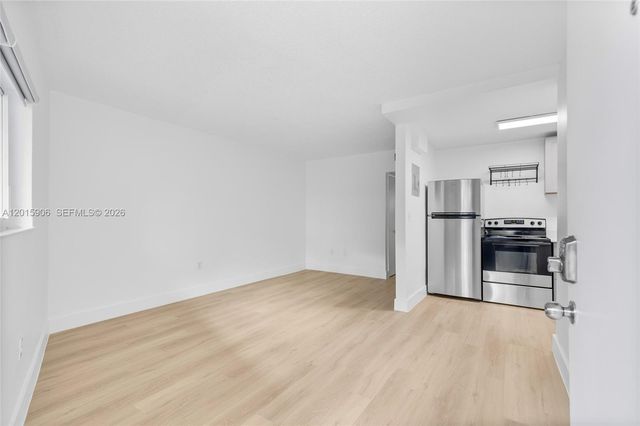 13880 NE 20th Pl 2, North Miami Beach, FL 33181