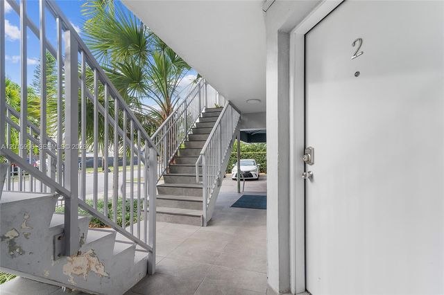 13880 NE 20th Pl 2, North Miami Beach, FL 33181
