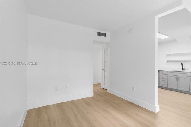 13880 NE 20th Pl 2, North Miami Beach, FL 33181