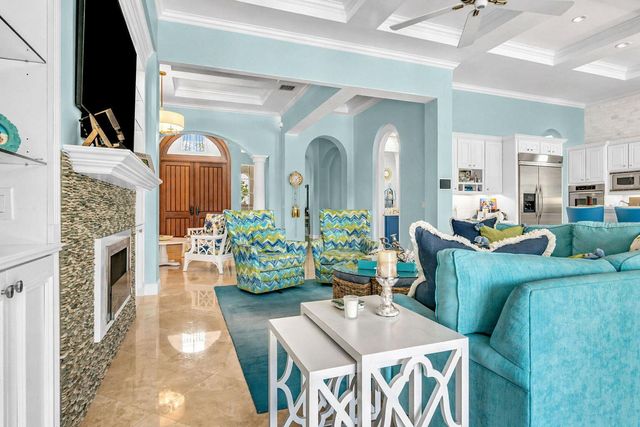 11202 Orange Hibiscus Lane, Palm Beach Gardens, FL 33418