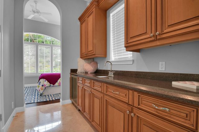 11202 Orange Hibiscus Lane, Palm Beach Gardens, FL 33418