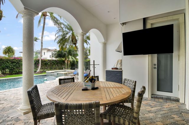 11202 Orange Hibiscus Lane, Palm Beach Gardens, FL 33418