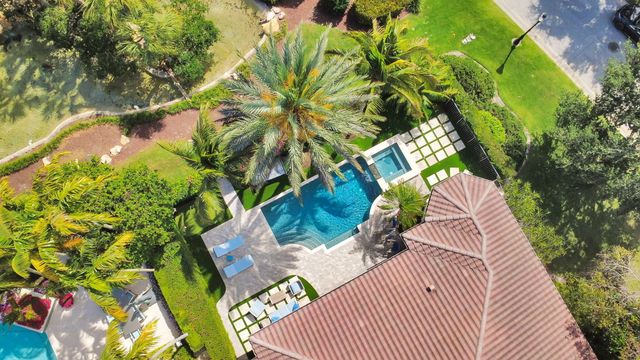 11202 Orange Hibiscus Lane, Palm Beach Gardens, FL 33418