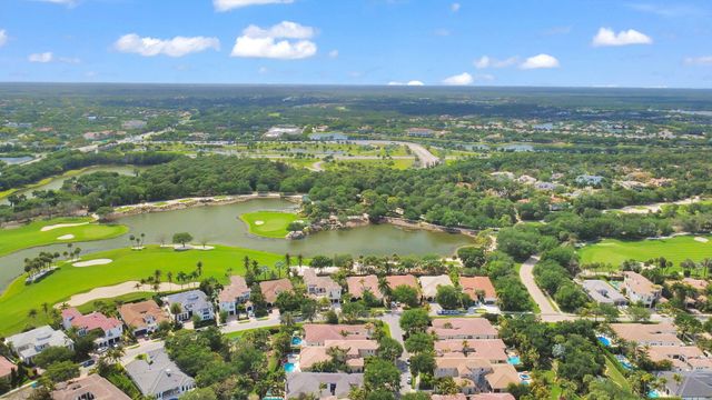 11202 Orange Hibiscus Lane, Palm Beach Gardens, FL 33418