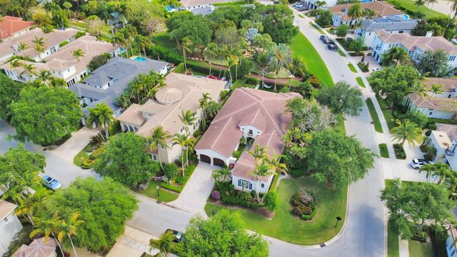 11202 Orange Hibiscus Lane, Palm Beach Gardens, FL 33418