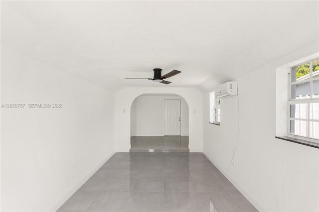 19522 NW 37th Ct, Miami Gardens, FL 33055